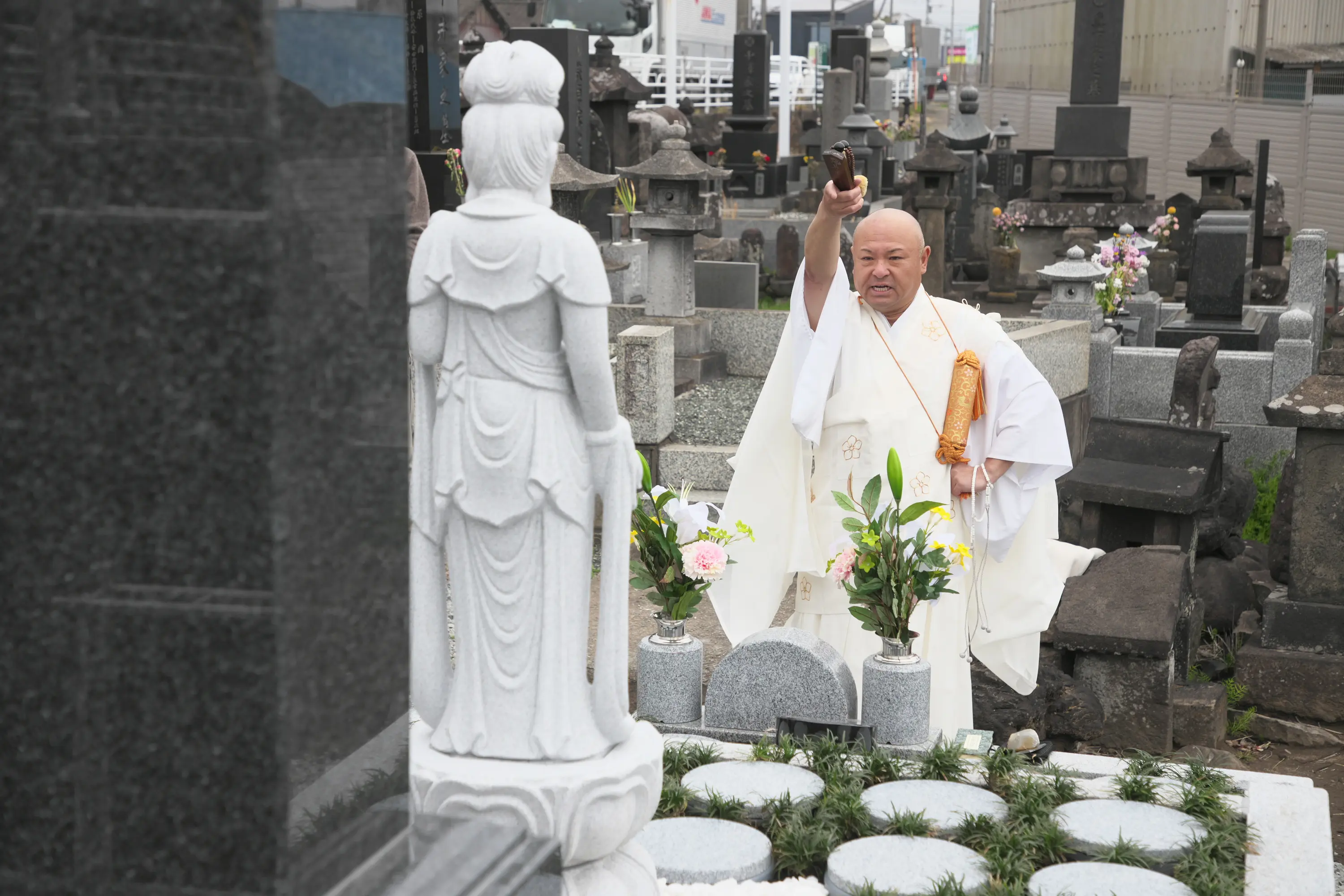住職が見守る永遠の供養墓 本光寺