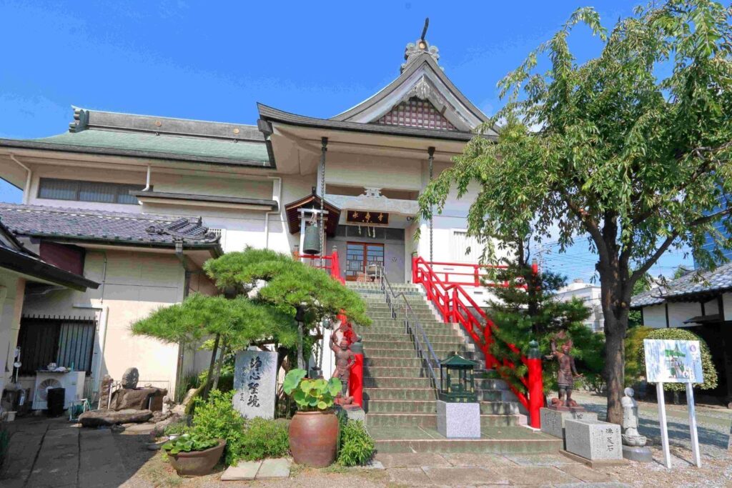 群馬県前橋市　永寿寺　永代供養墓　 本堂