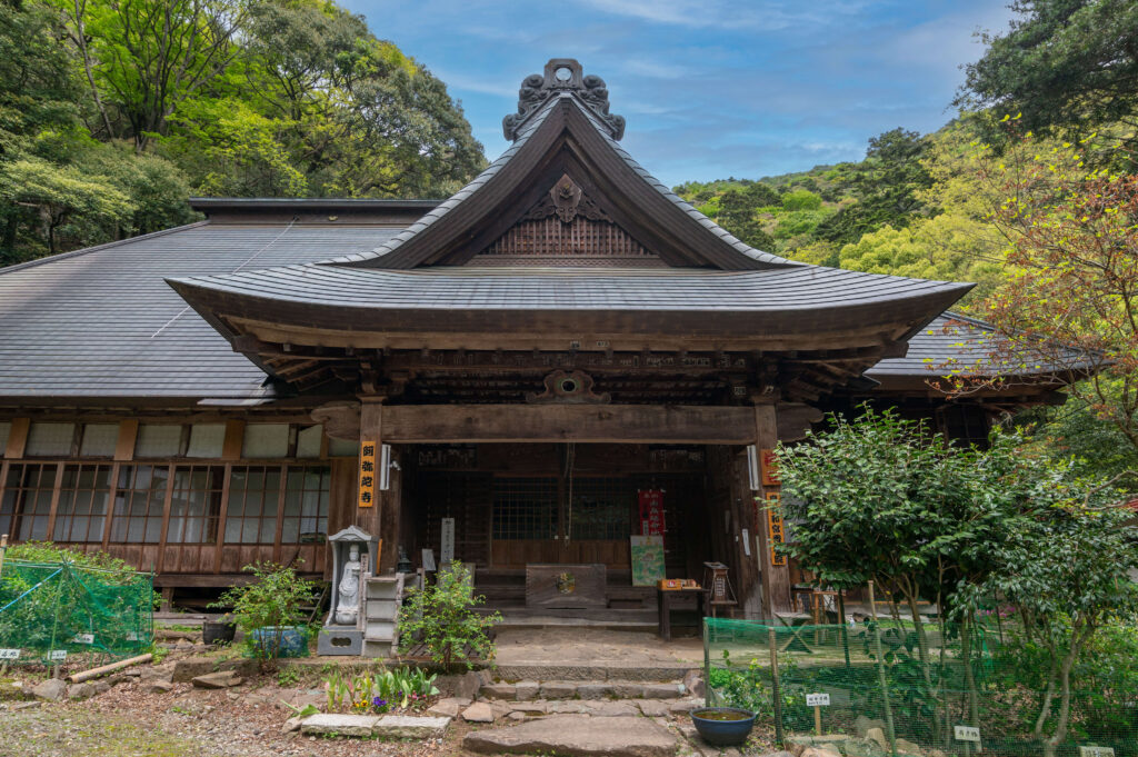 神奈川県箱根町　阿弥陀寺　永代供養墓